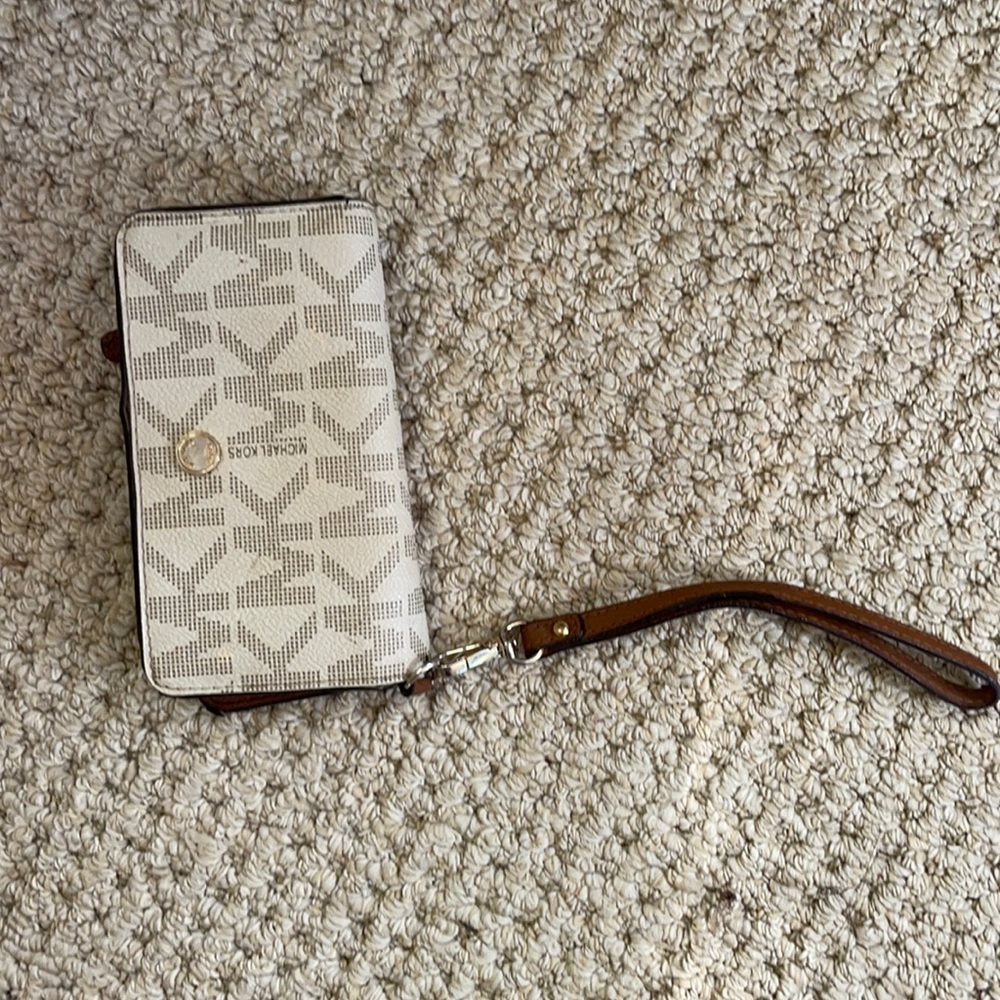 Michael Kors Wristlet
